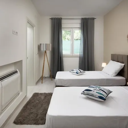 Dom wakacyjny Mit Privatpool Fuer 8 Personen Ca 200 Qm In Medulin, Istrien Suedkueste Von Istrien Medulin